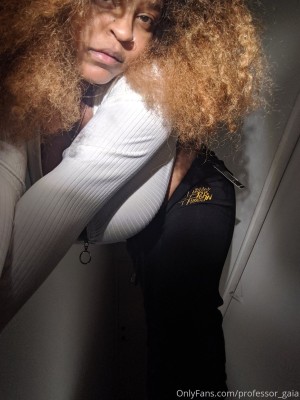 Professor Gaia Photo #63