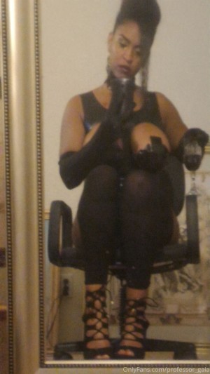 Professor Gaia Photo #124