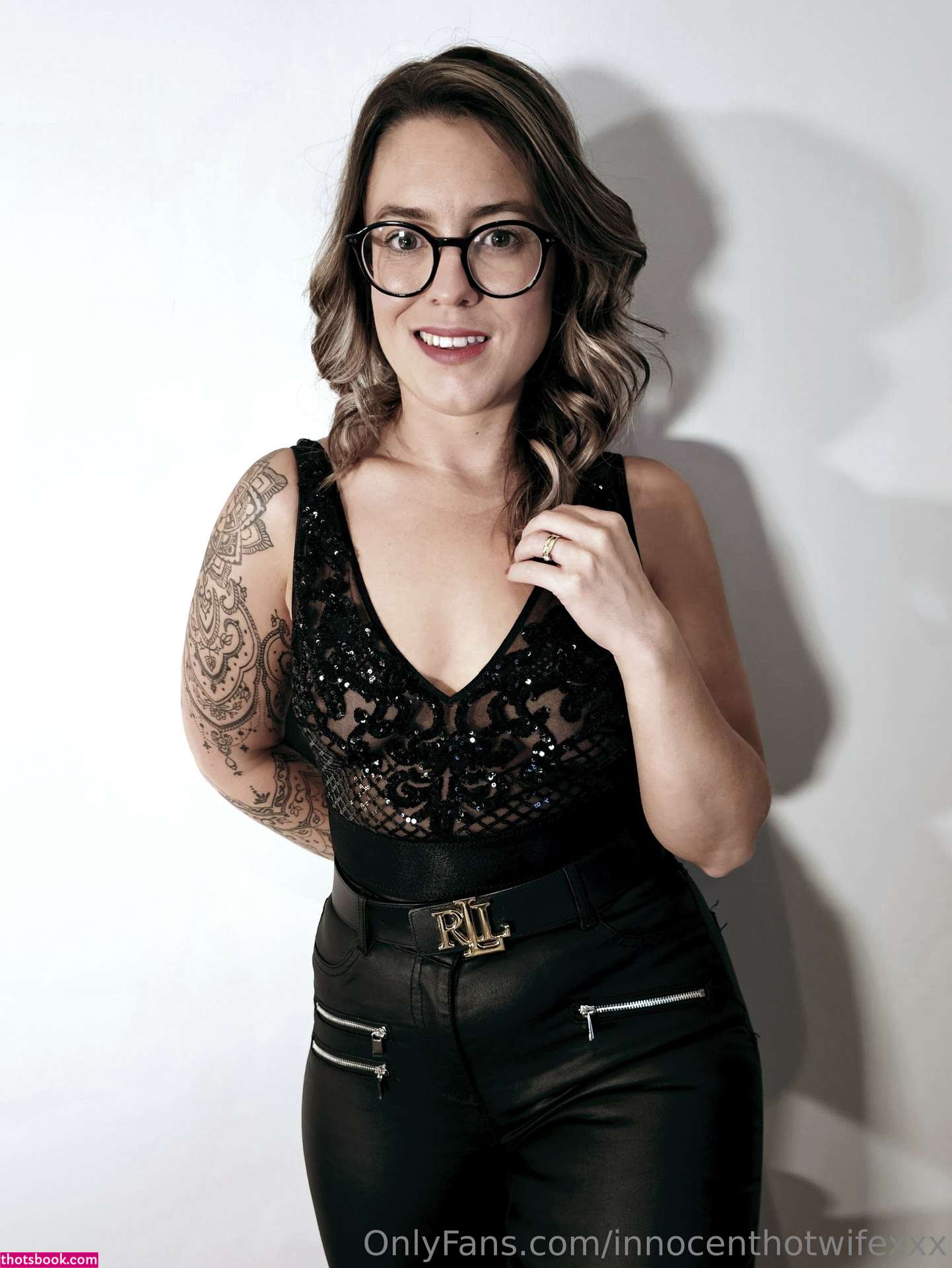 Innocenthotwifexxx Photo #10