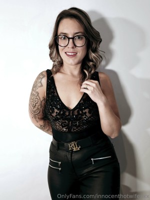 Innocenthotwifexxx Photo #10