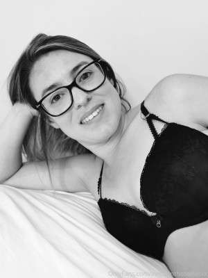 Innocenthotwifexxx Photo #194