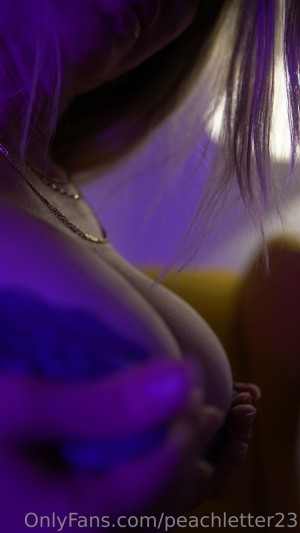 peachletter23 Photo #51