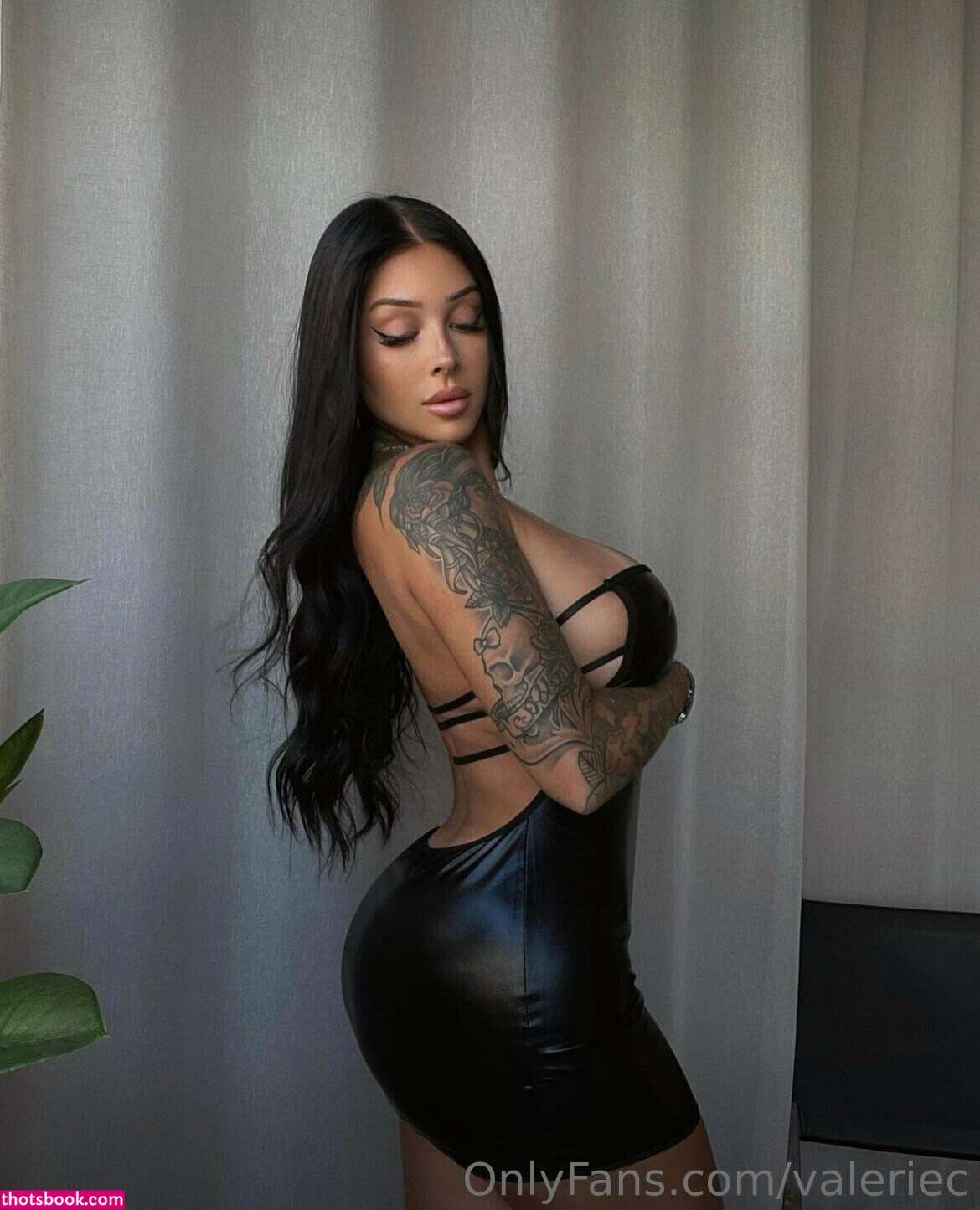 Valerie Cossette Photo #18