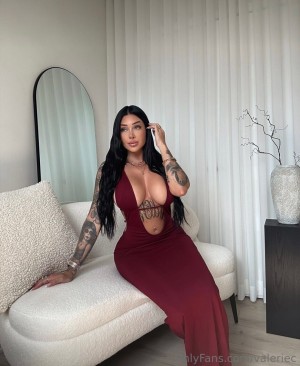 Valerie Cossette Photo #8