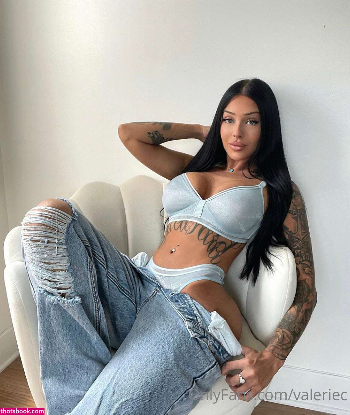 Valerie Cossette Photo #60