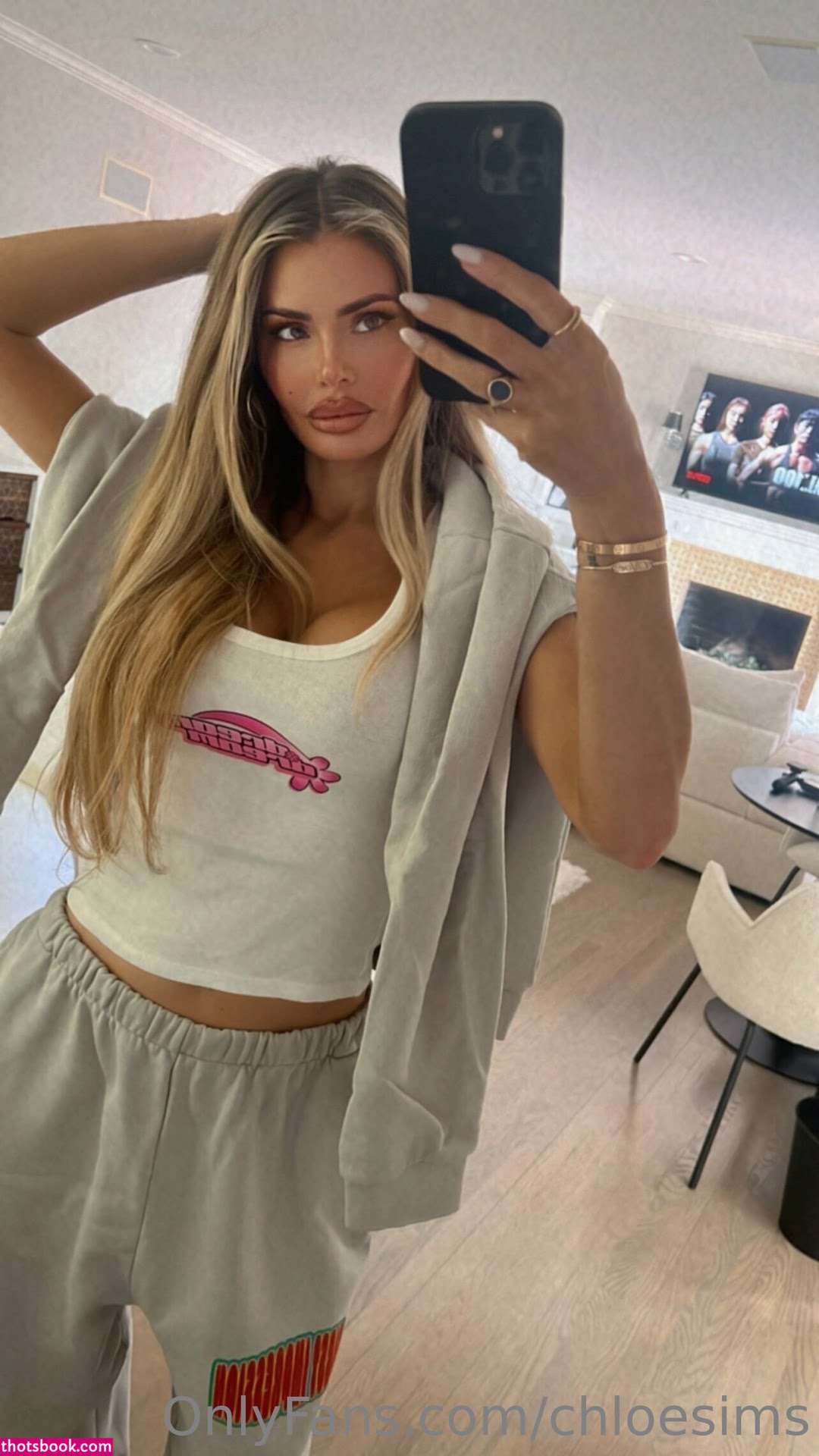 Chloe Sims Photo #16