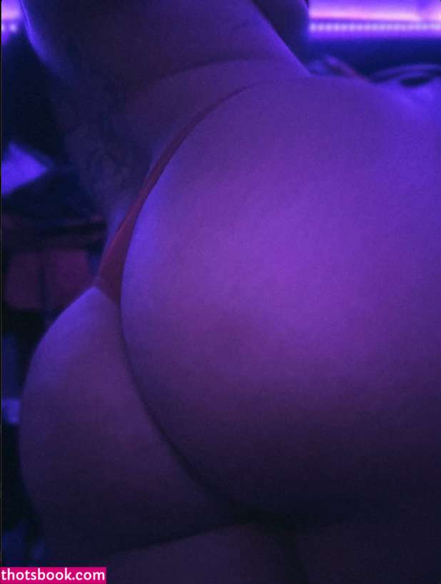 Brooke Barron Photo #9