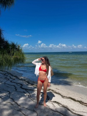 M A R Y L U Photo #1