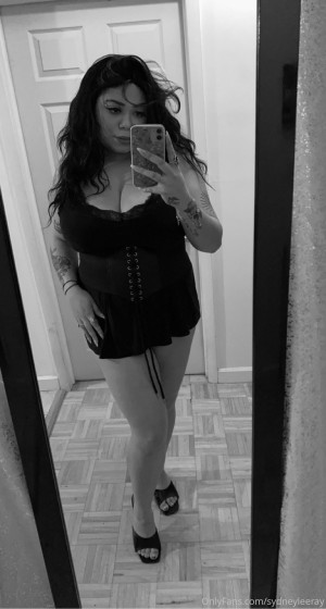 sydneyleeray Photo #38