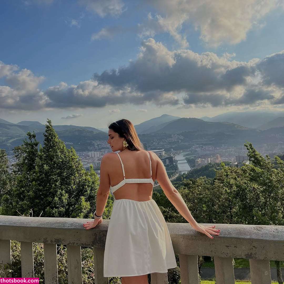 Julia Psuik Photo #38