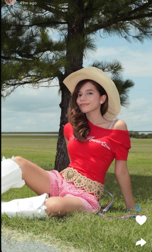 Eeveenara Photo #103