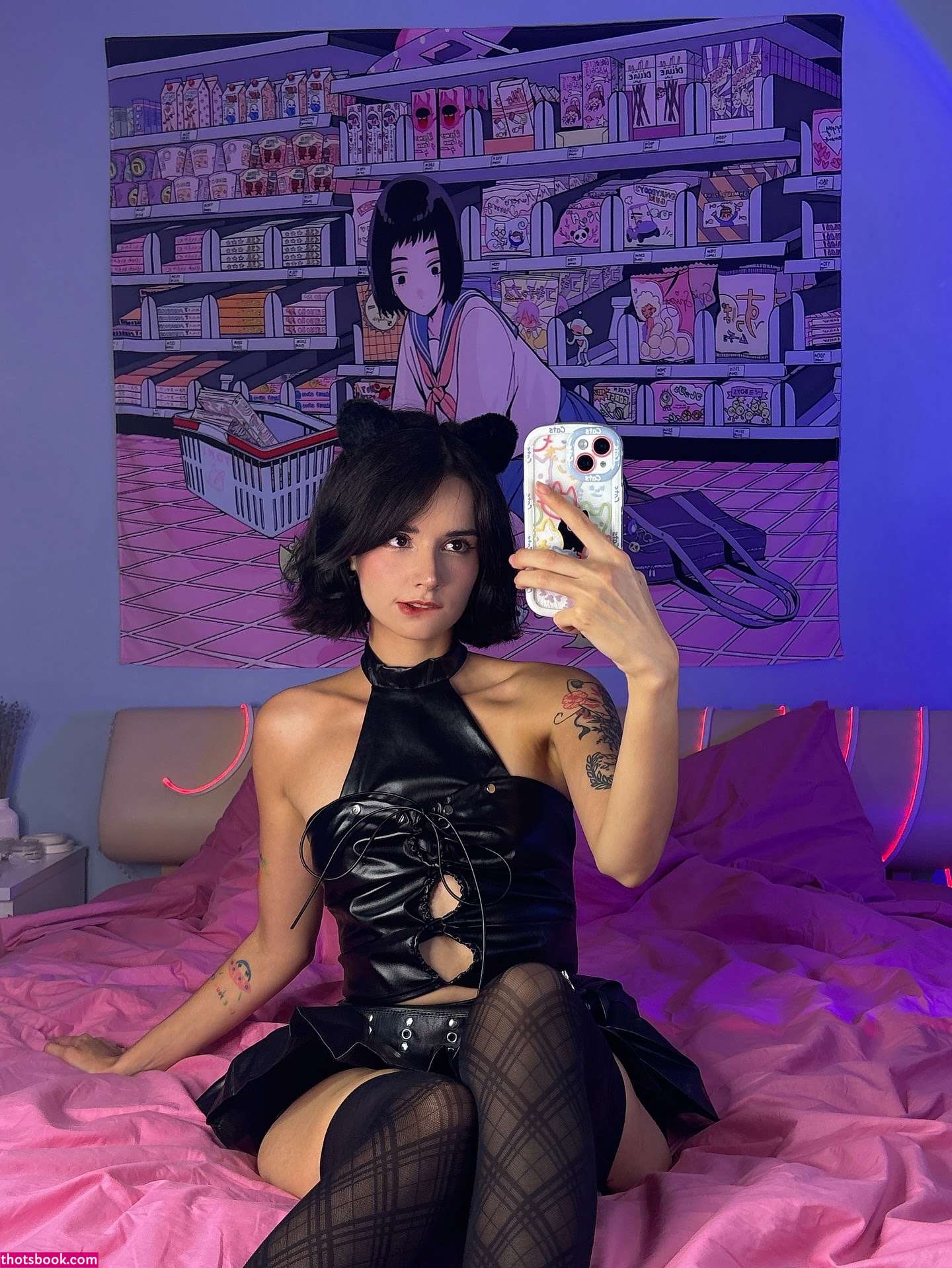 Loonassoftfeet Photo #367