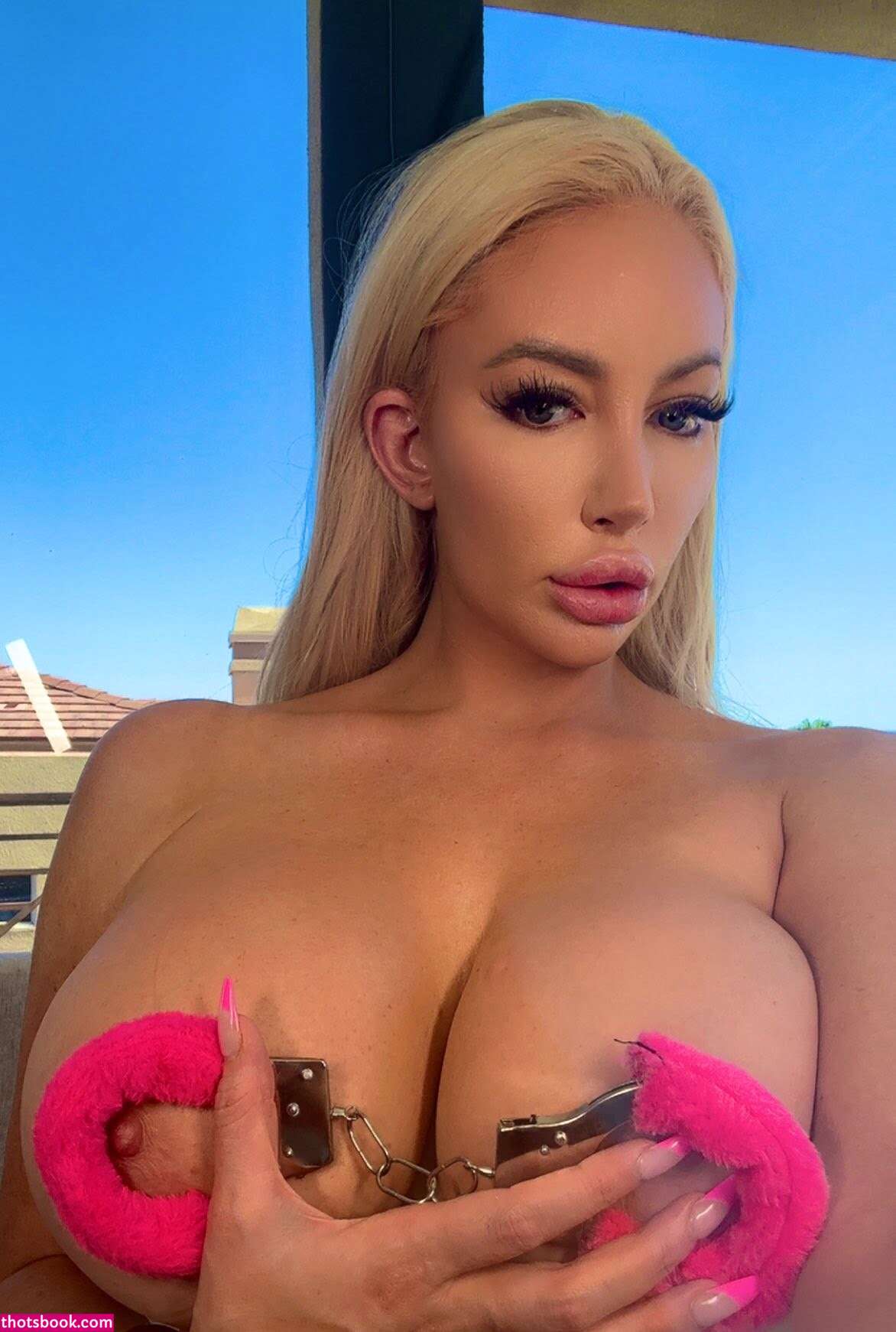 Nicolette Shea Photo #196