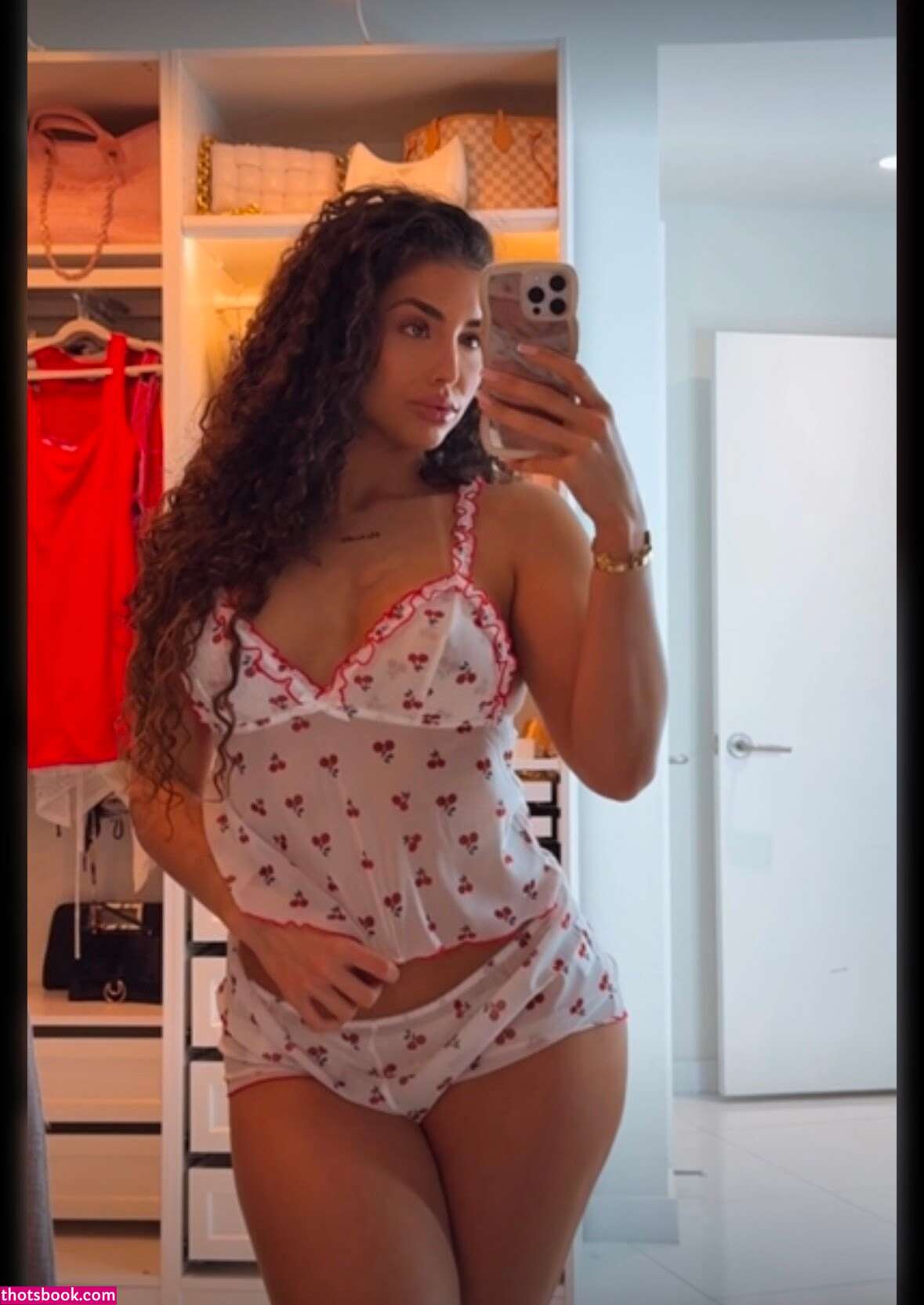 Thalia Matos Photo #157