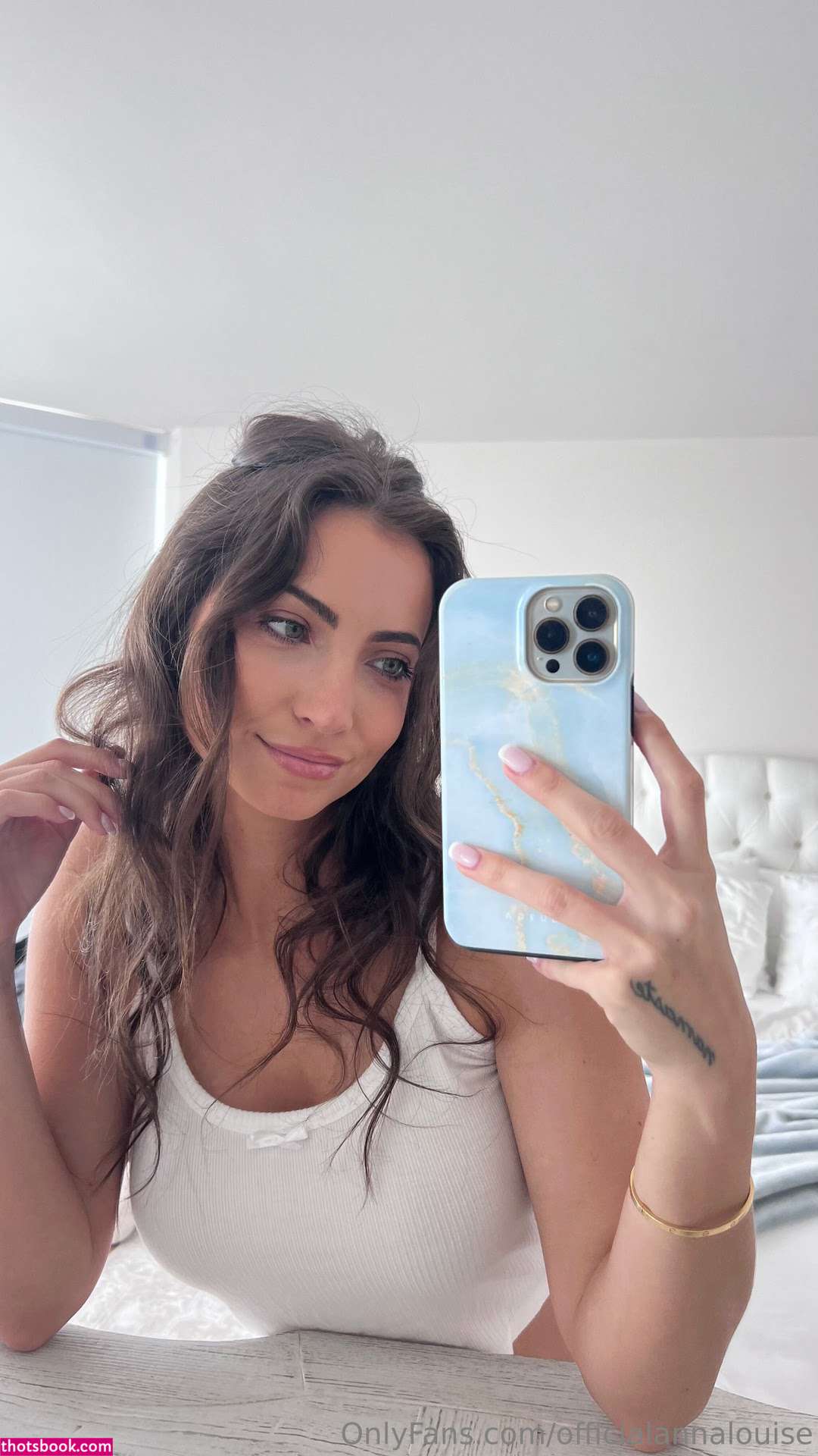 Anna Louise Photo #1113