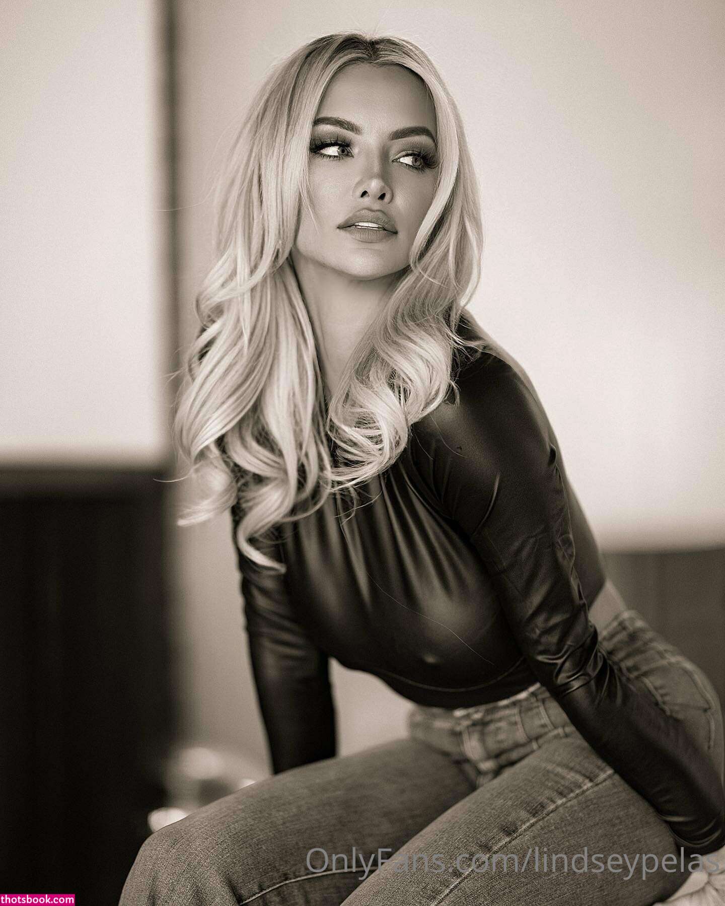 Lindsey Pelas Photo #1355