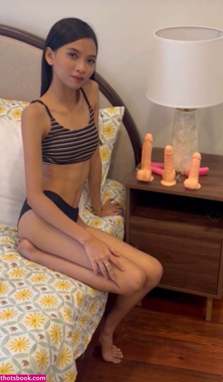 Asianliliana Photo #8