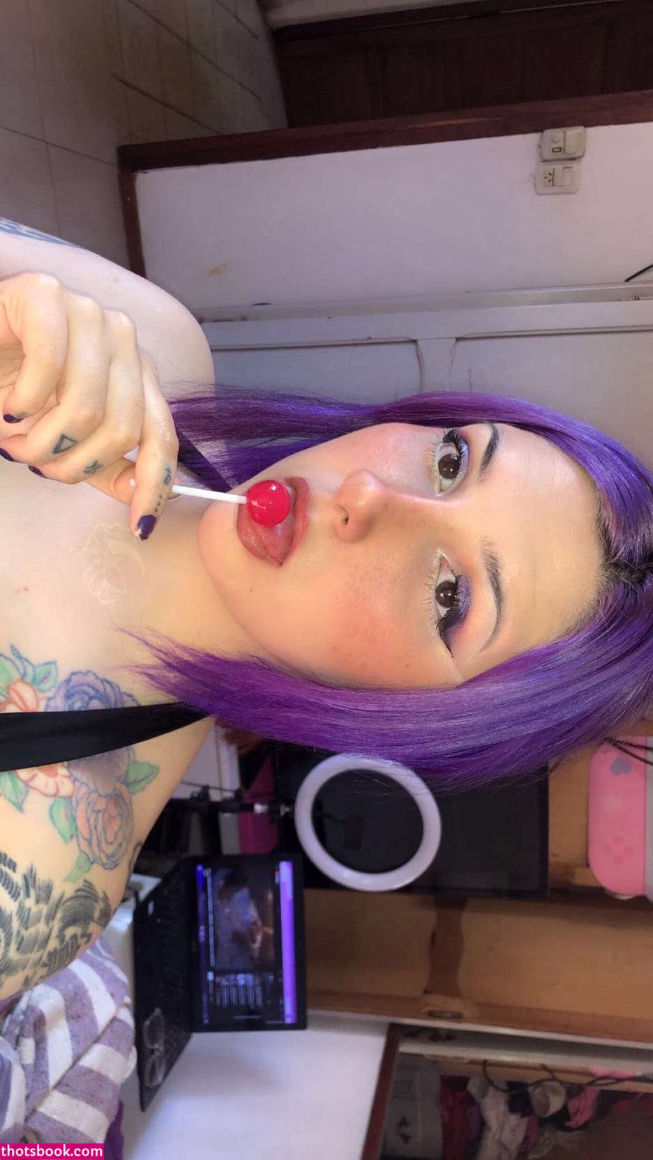 Darkdeepviolet Photo #32