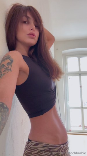 hitechbarbie Photo #24