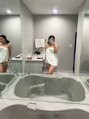 Joanna Keefe Photo #37