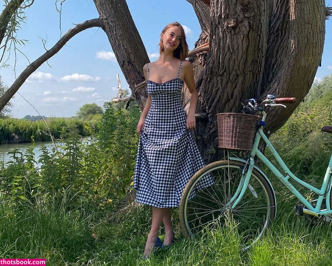 Amelie Manzoli Photo #146