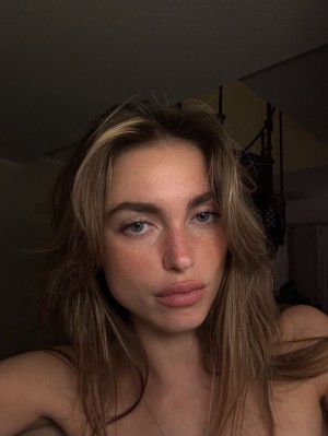 Charleen Weiss Photo #84