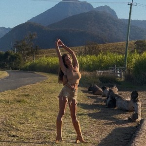 Chloe Campbell Photo #63