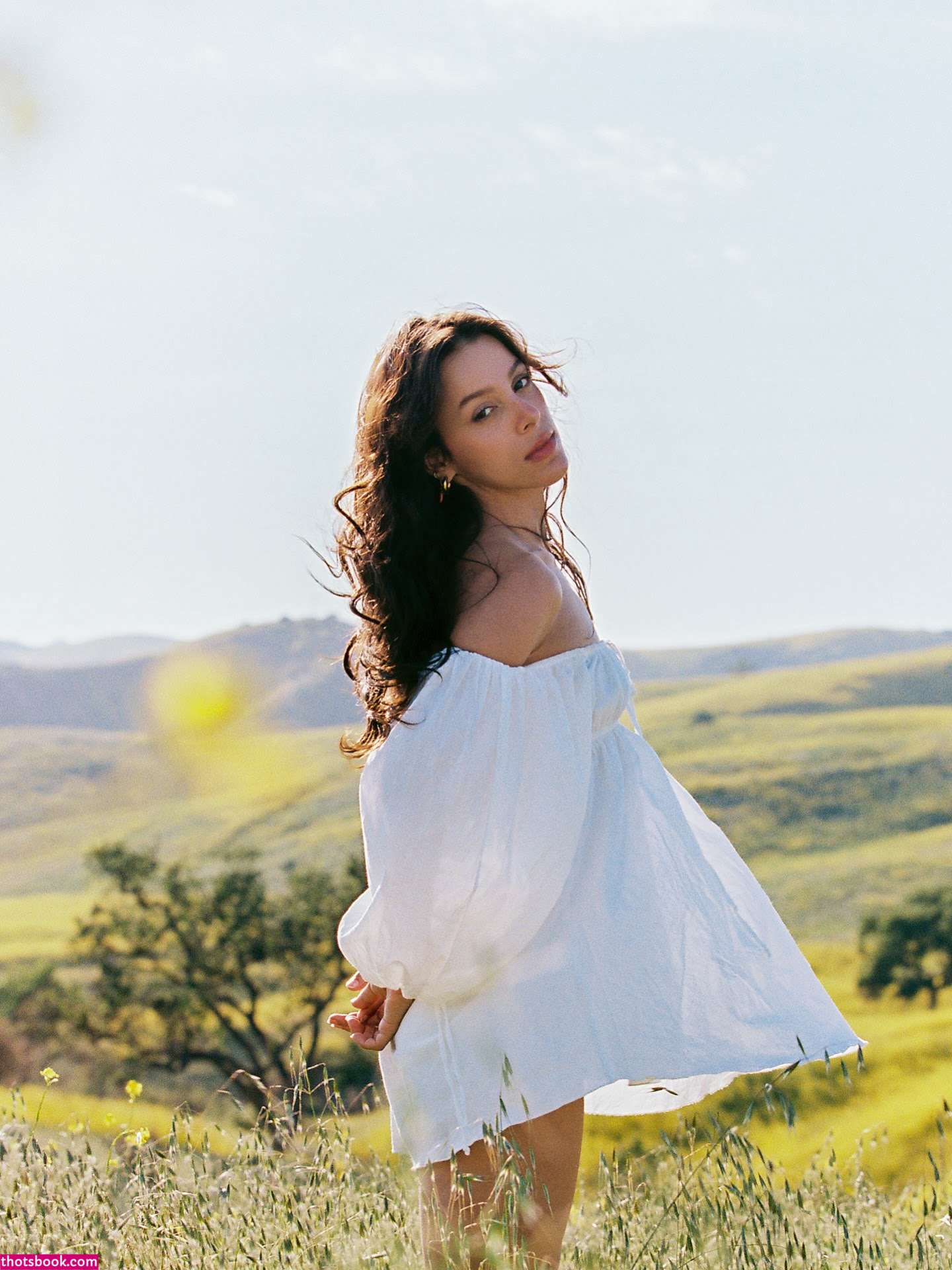 Izzybizzyspider Photo #12