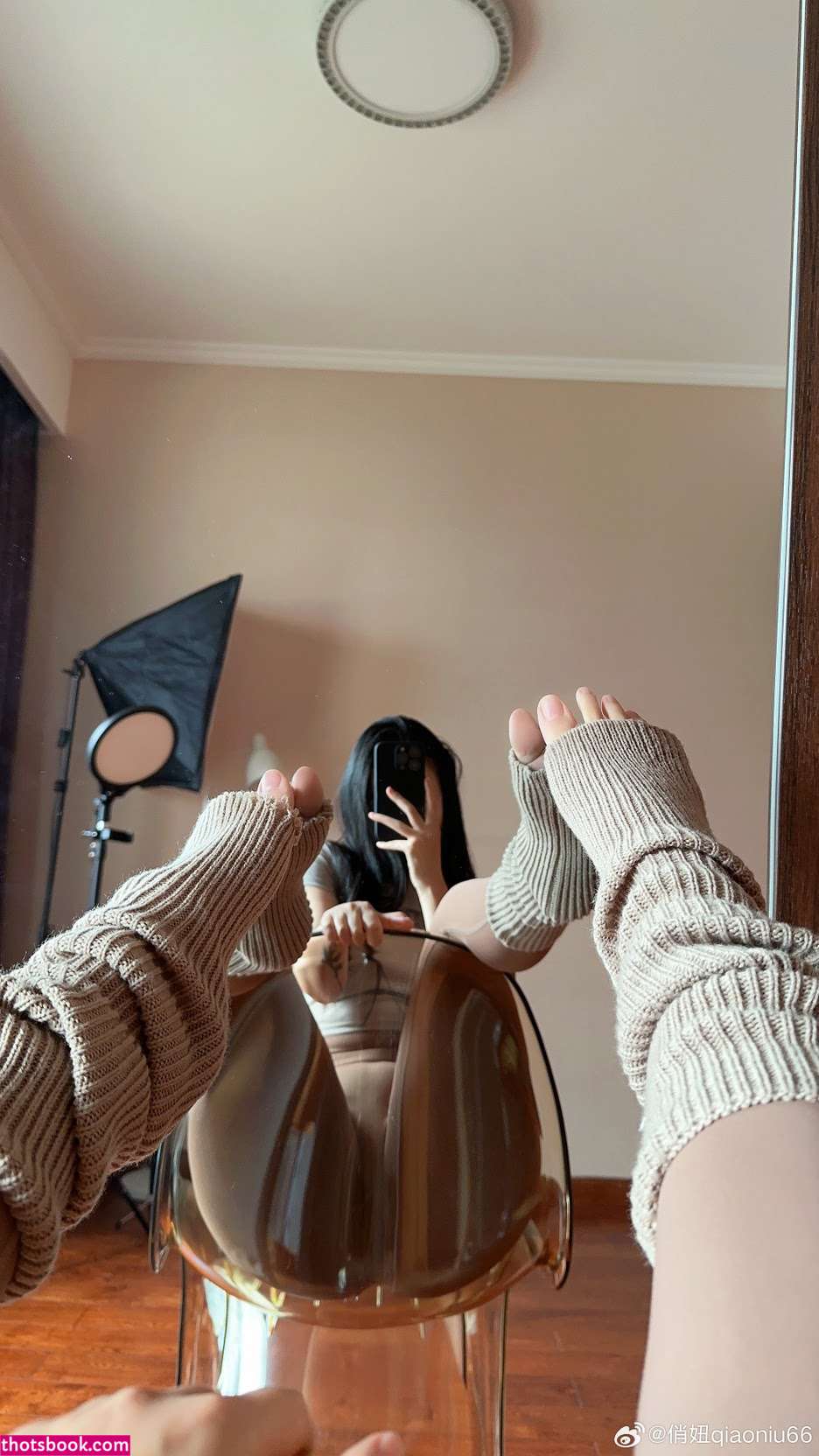 Qiaoniutt Photo #132