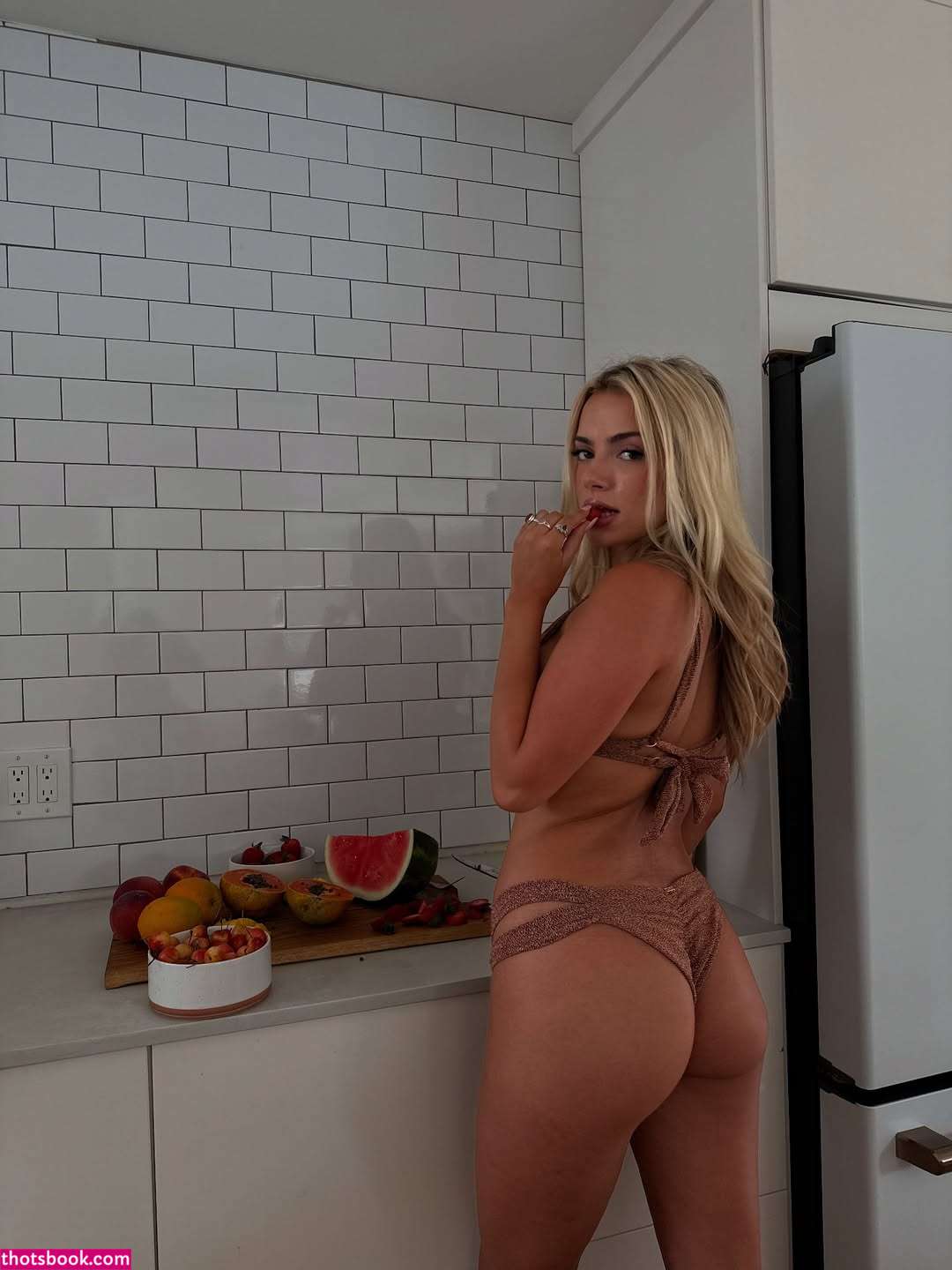 Nomi Sheridan Photo #20