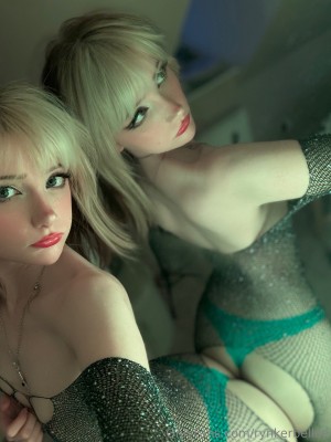 Rynkerbelle Photo #715