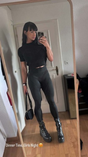 Cindy Landolt Photo #155