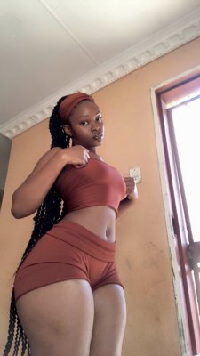 Vunene Taiwo Mabunda Photo #5