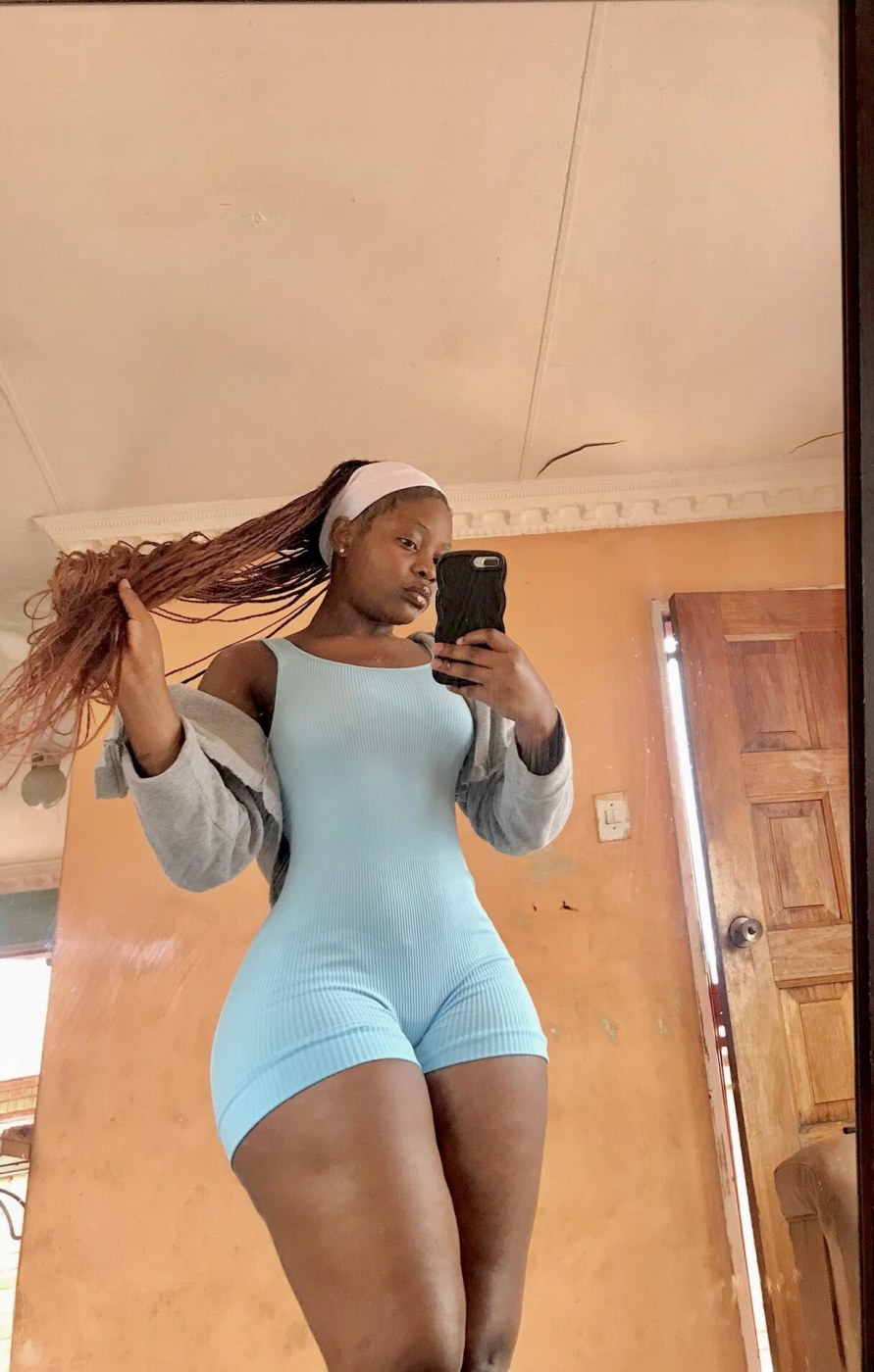 Vunene Taiwo Mabunda Photo #13