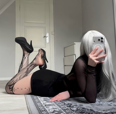 d0llshaped Photo #2