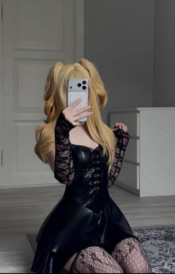 d0llshaped