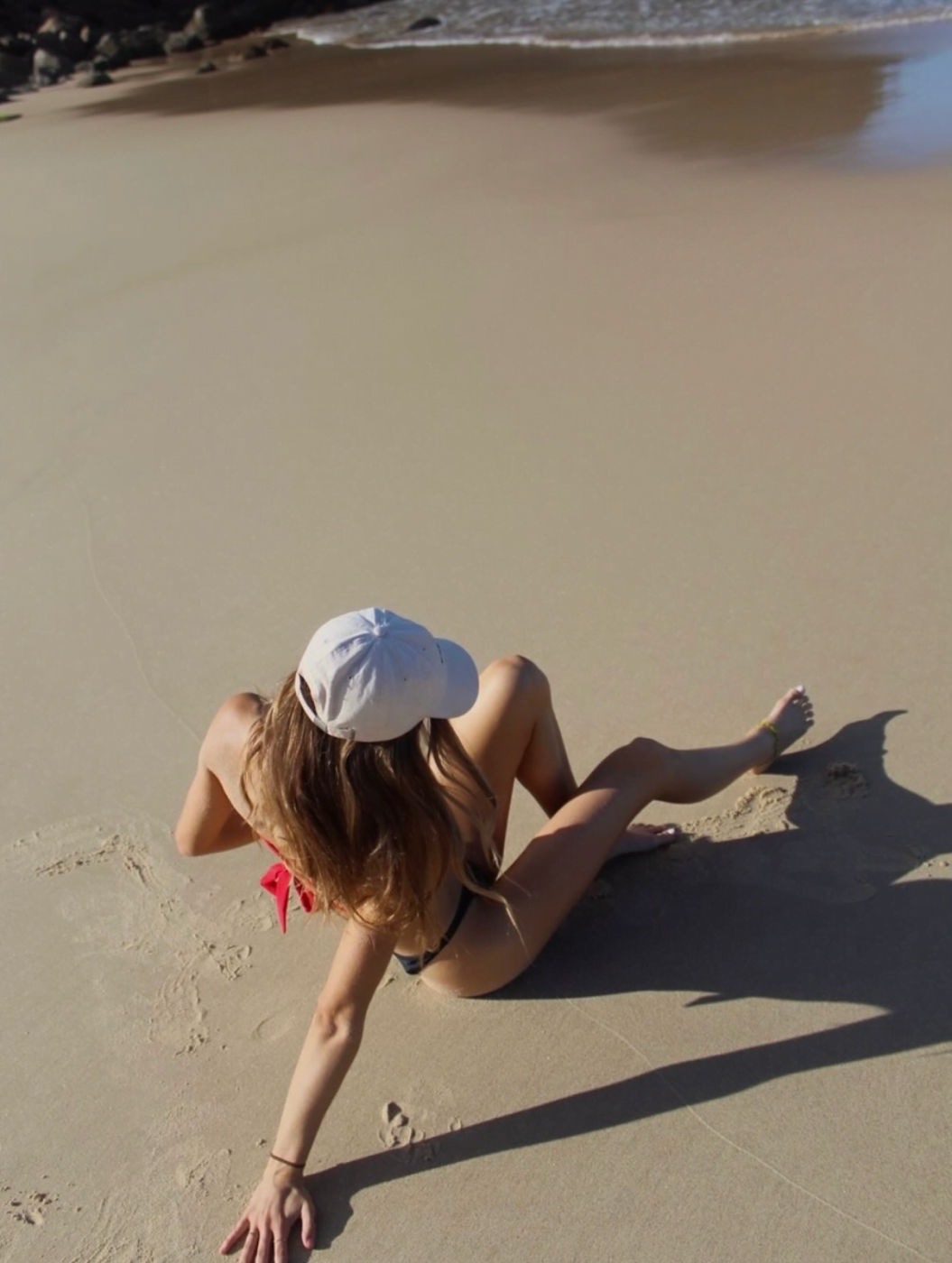 Aiva Pinches Photo #7