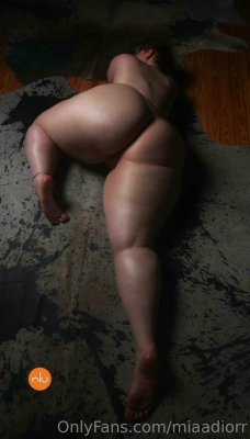Mia Dior Photo #2