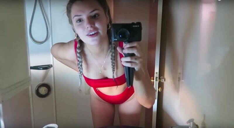 Alissa Violet Photo #54