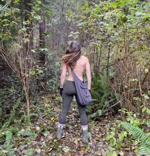 Nicolle Love Photo #151