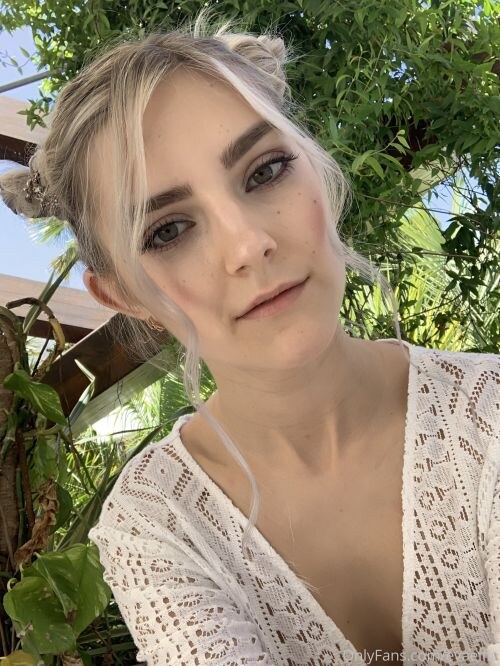 Eva Elfie Photo #65