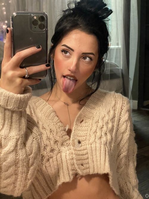 Karly Mergenthaler Photo #281