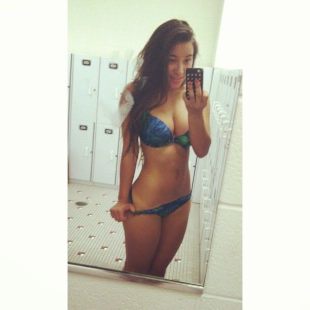 Hitomi Mochizuki Photo #33