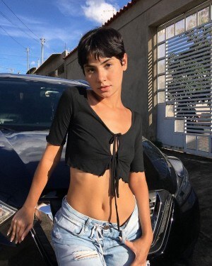 Isis Rodrigues Photo #1