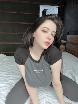 Alina Becker Photo #424