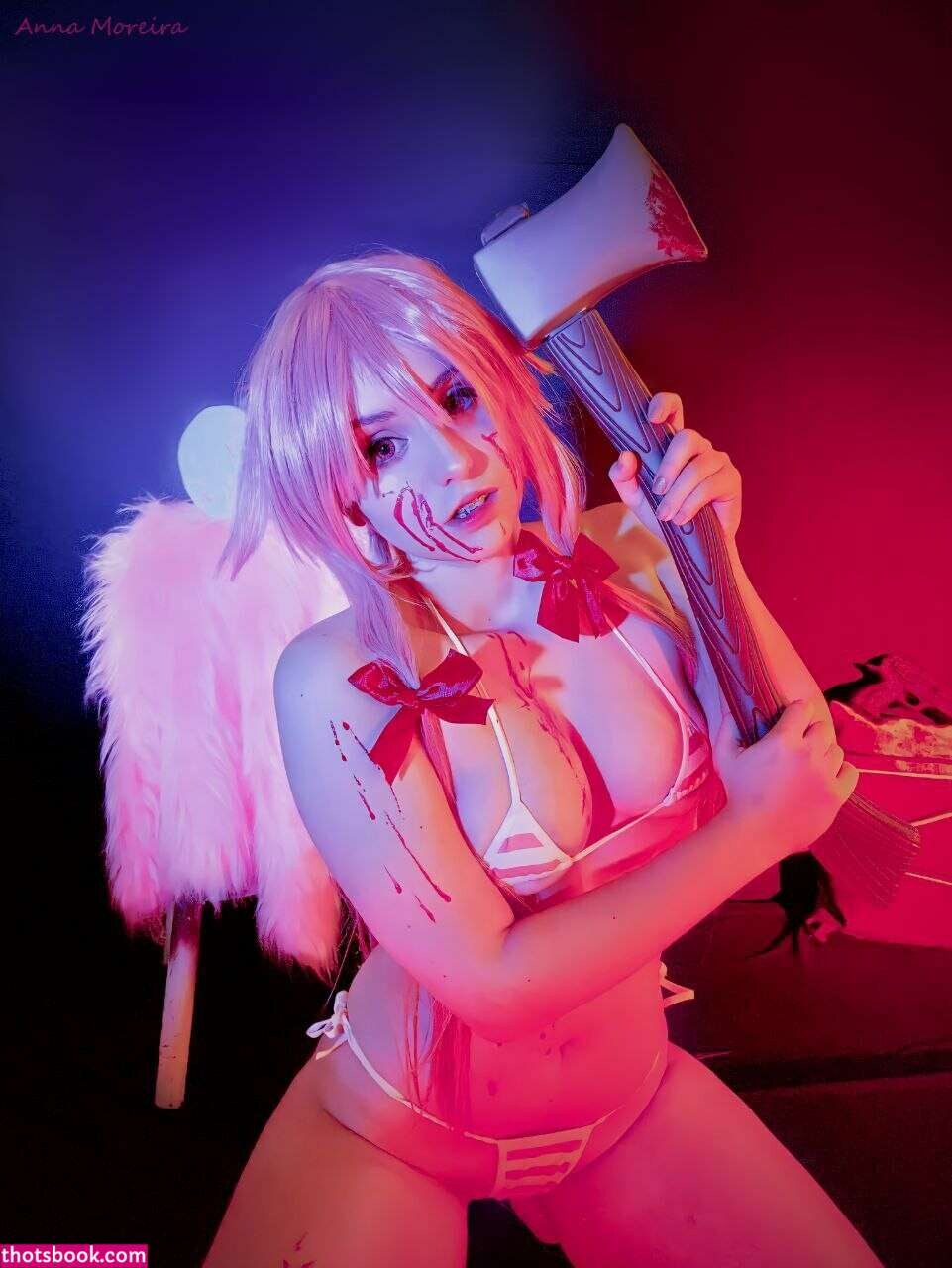 Anna Moreira Photo #16