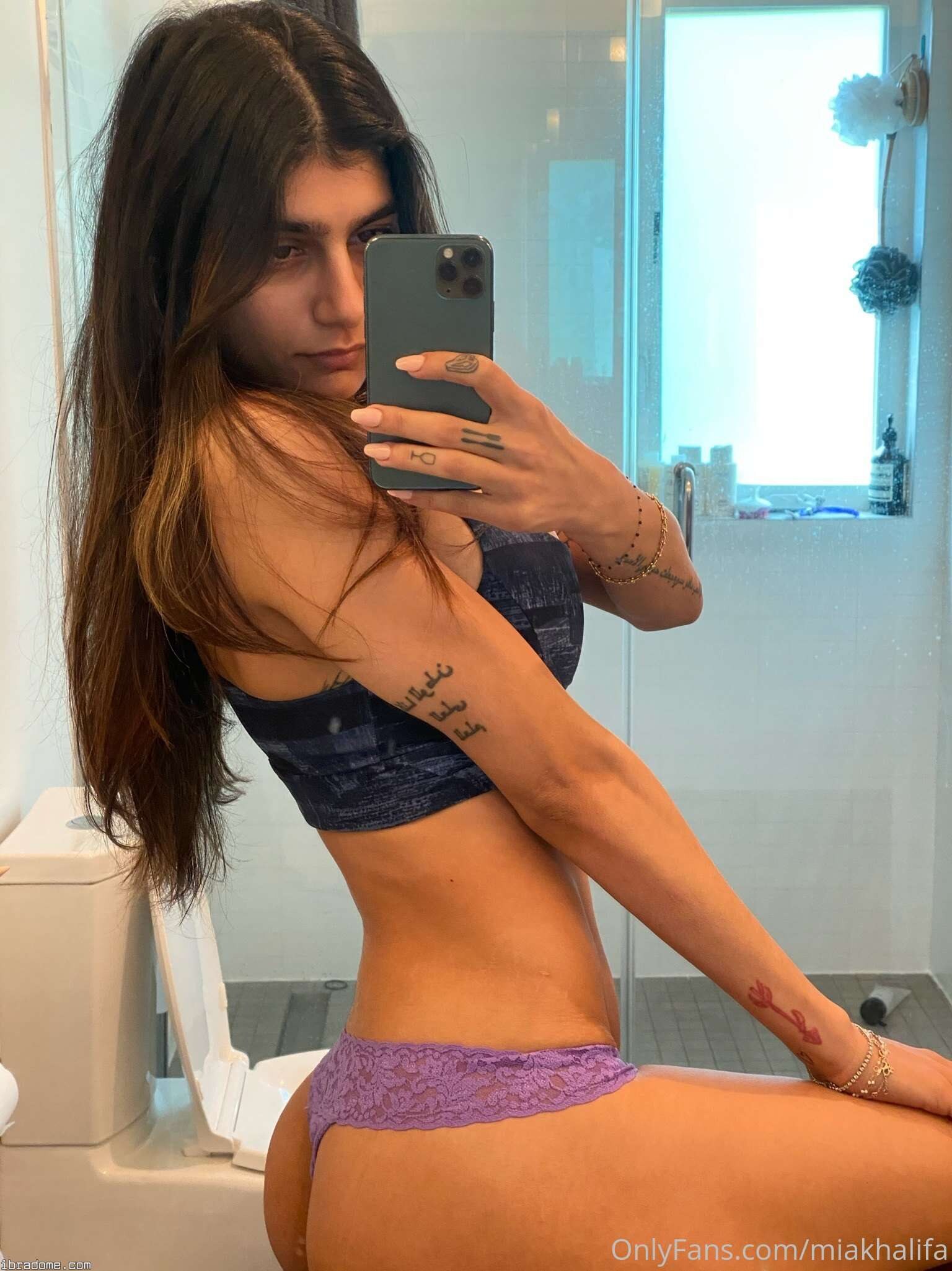 Mia Khalifa Photo #327
