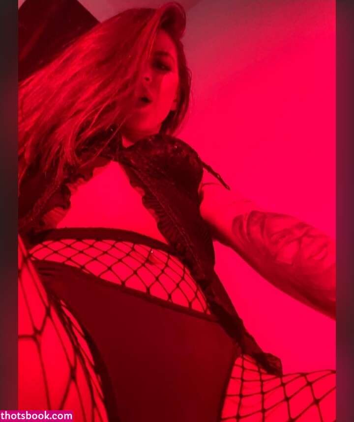 Mc Pipokinha Photo #4