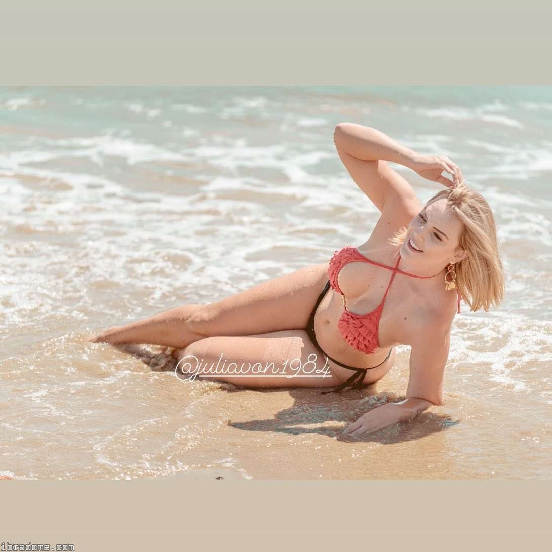 Julia von Muhlen Photo #2