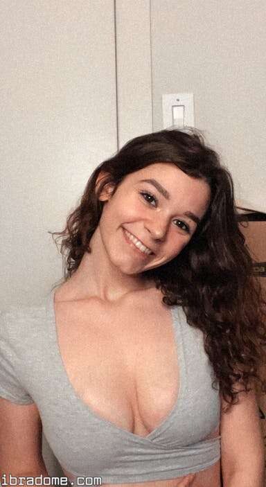 Nikki Woods Photo #25